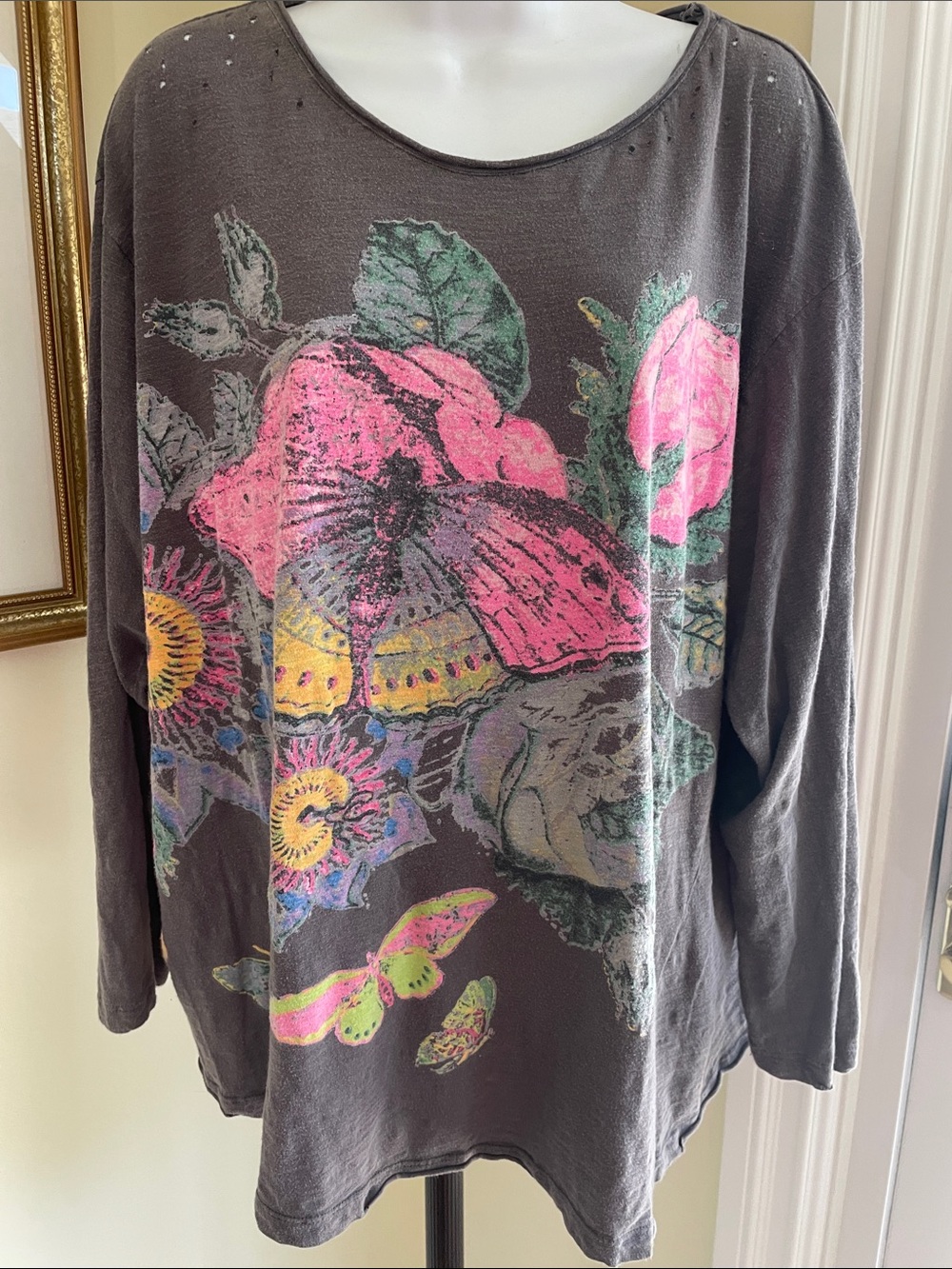 MAGNOLIA PEARL Classic Distressed Tee - Long Sleeve - Picture 12 of 12